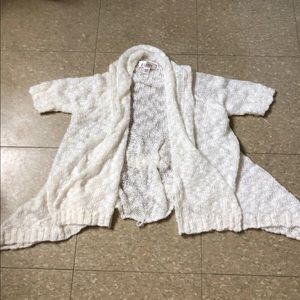 Decree white cardigan sweater